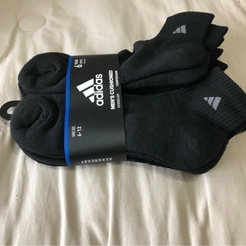 Black Adidas Men's Athletic Cushioned Quarter Socks size large ( shoe size 6-12)